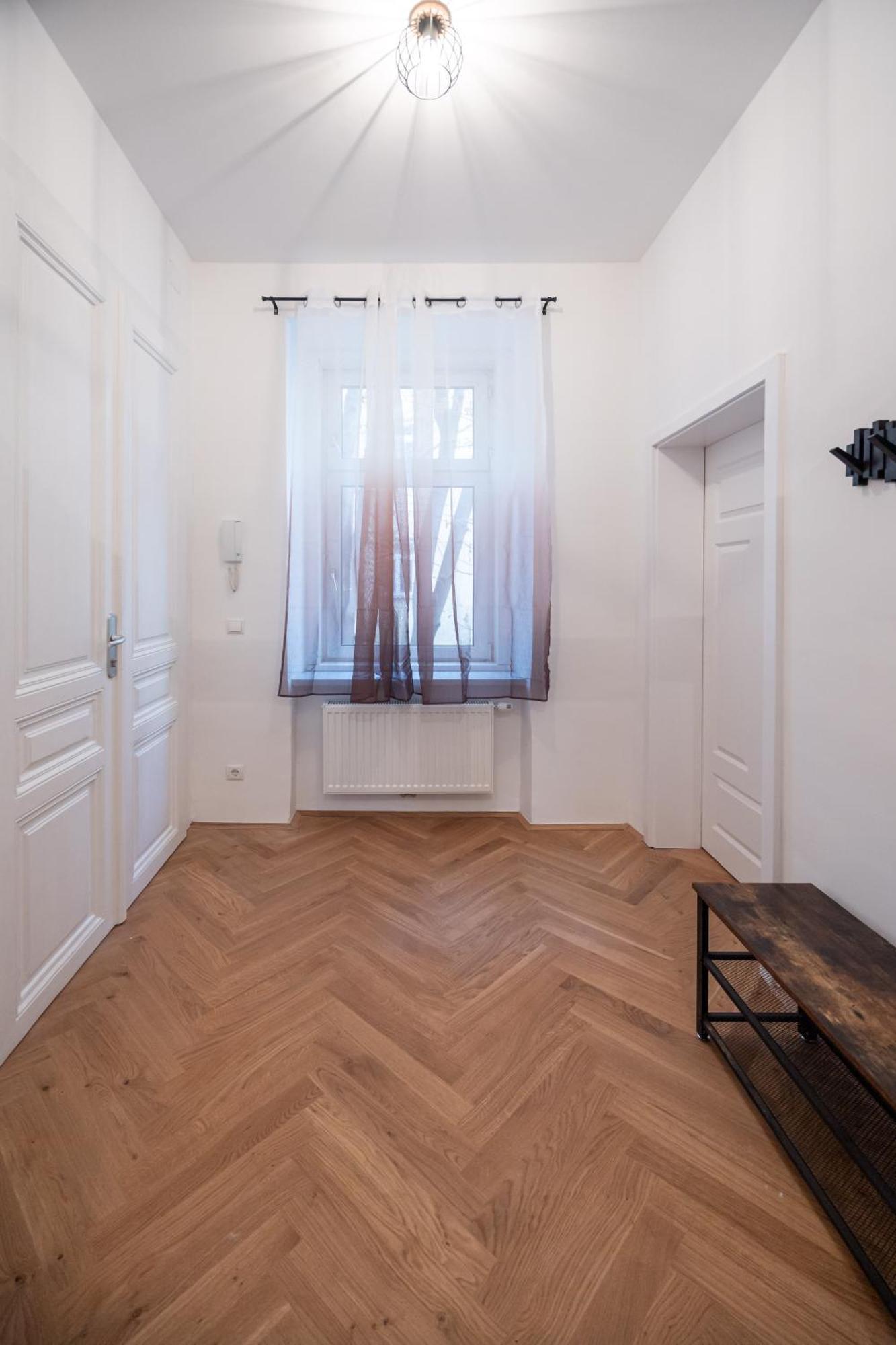 Deluxe Retreat Near Praeter Park And Centre *