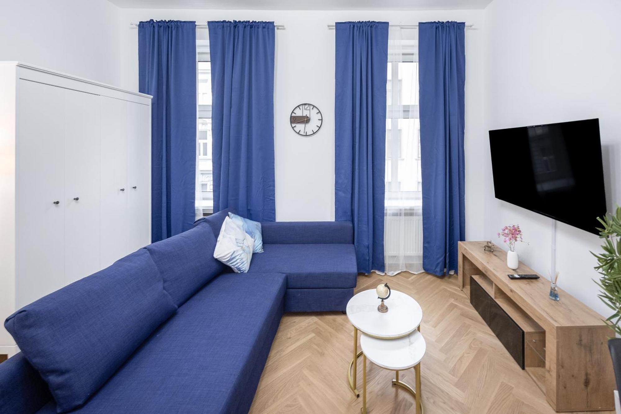 Deluxe Retreat Near Praeter Park And Centre Apartment