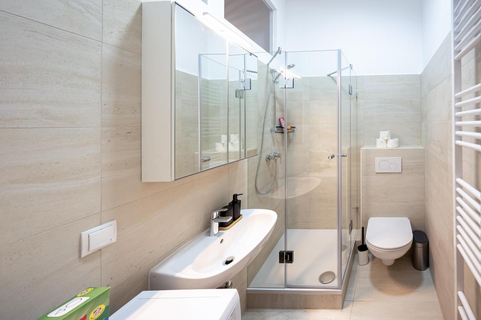 Deluxe Retreat Near Praeter Park And Centre Apartment Wien