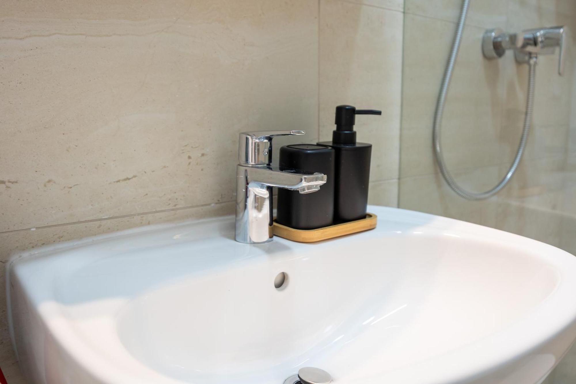 Deluxe Retreat Near Praeter Park And Centre Wien